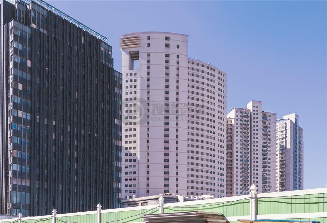 对标陆家嘴，坐拥一线江景：揭秘金岸大厦的高性价比涉外办公租赁价值
