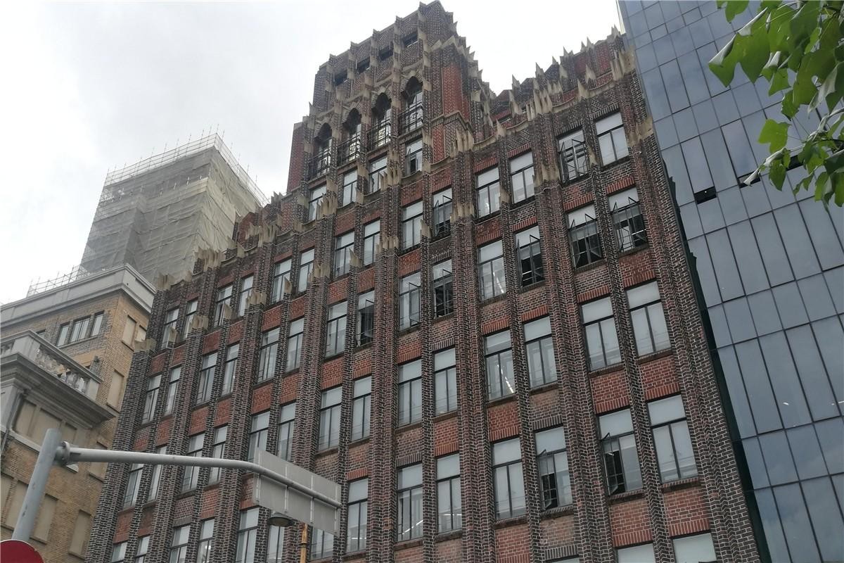 外滩核心区稀缺资源：真光大楼写字楼租赁信息与历史文化解读