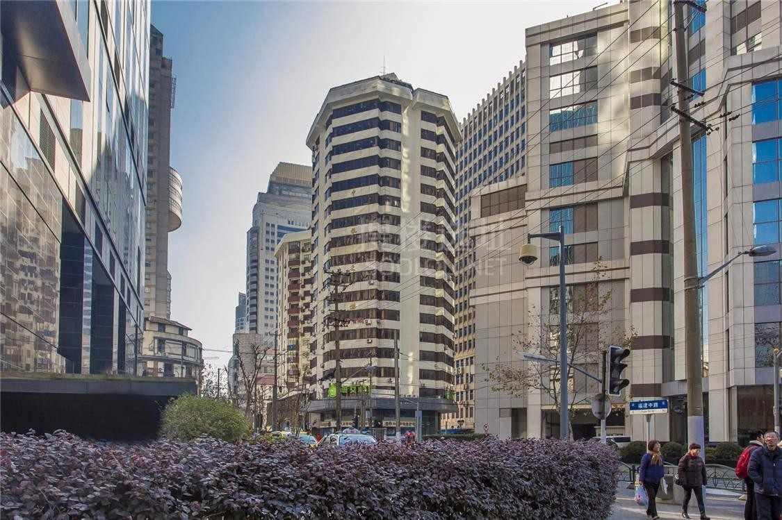 性价比之选！黄浦中悦大楼：地铁上盖，租金亲民的成熟商务楼