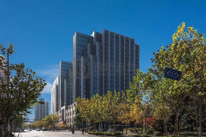 虹口核心商务地标：稷下商务大厦全维度租赁解析与价值展望