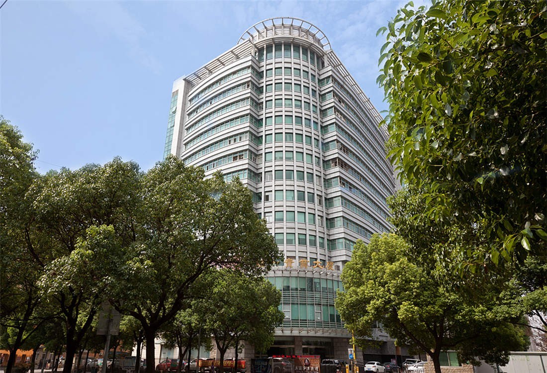 黄金十字路口上的智慧办公之选：上海华一实业大厦租赁全解析​