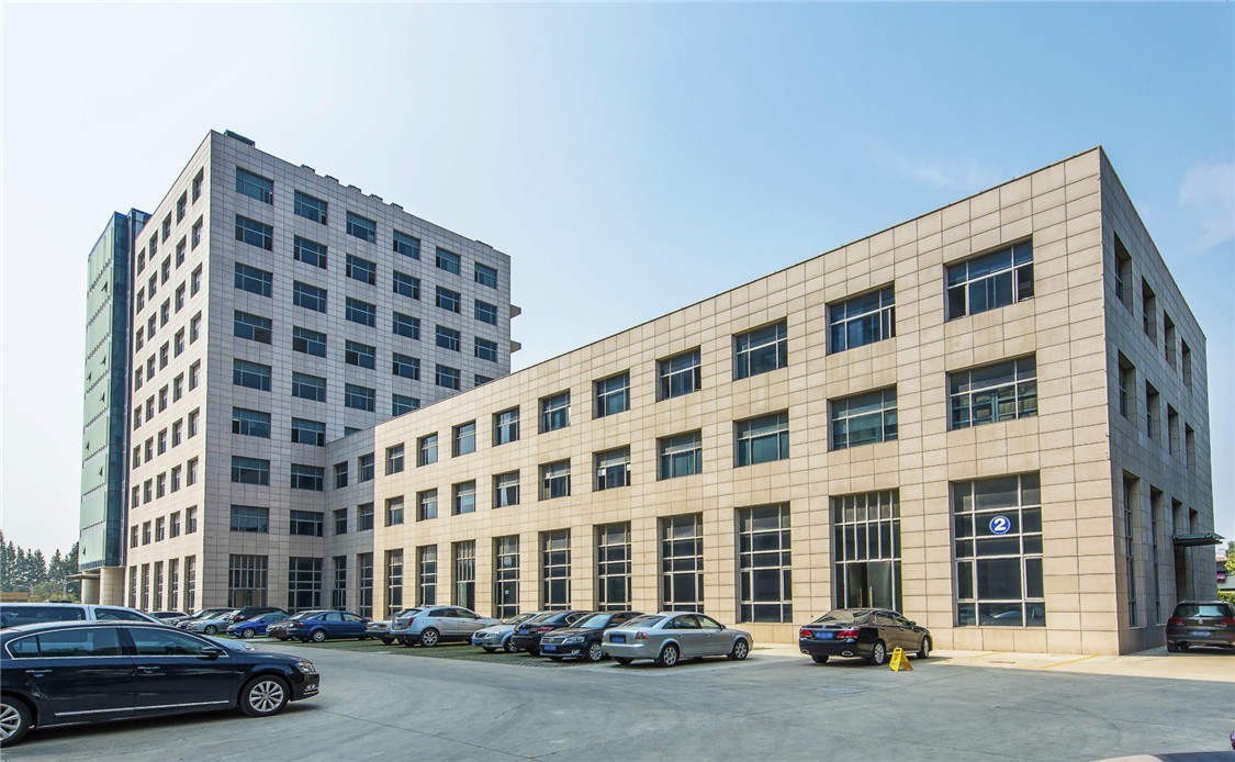 枢纽之上的智慧绿洲：上海银石科技园，赋能企业高效发展的花园式办公空间