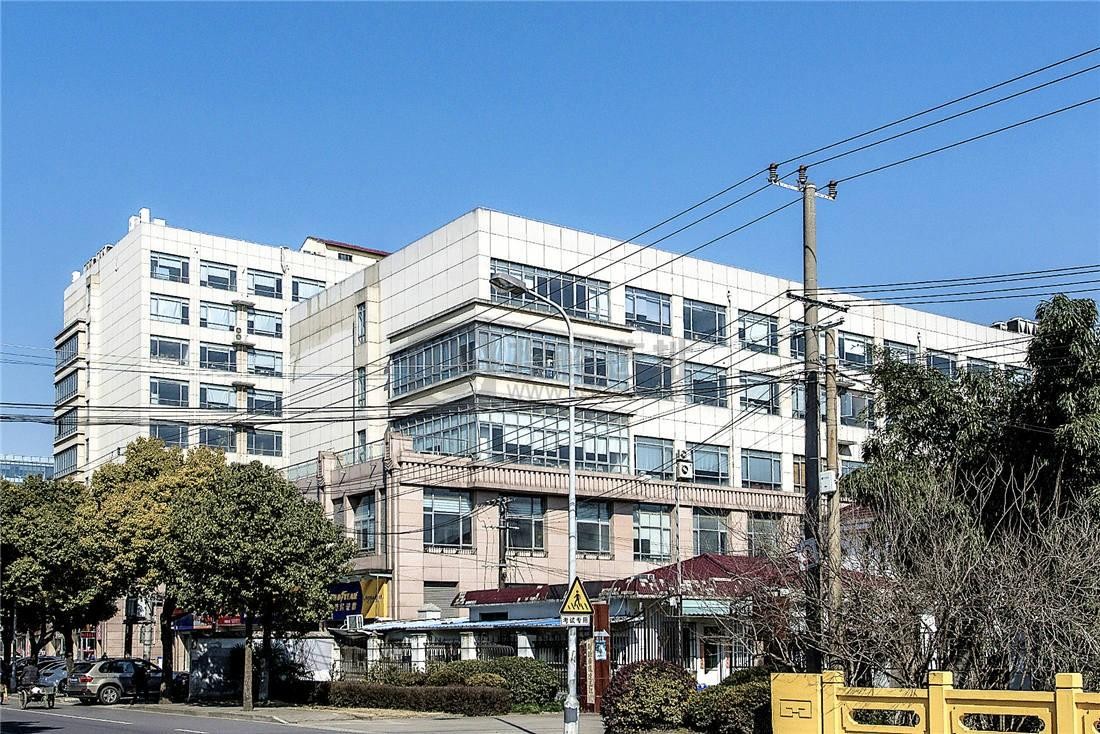 上海闵行友东路358号，闵欣大厦2.5元/㎡起租，实用率70%的办公优选