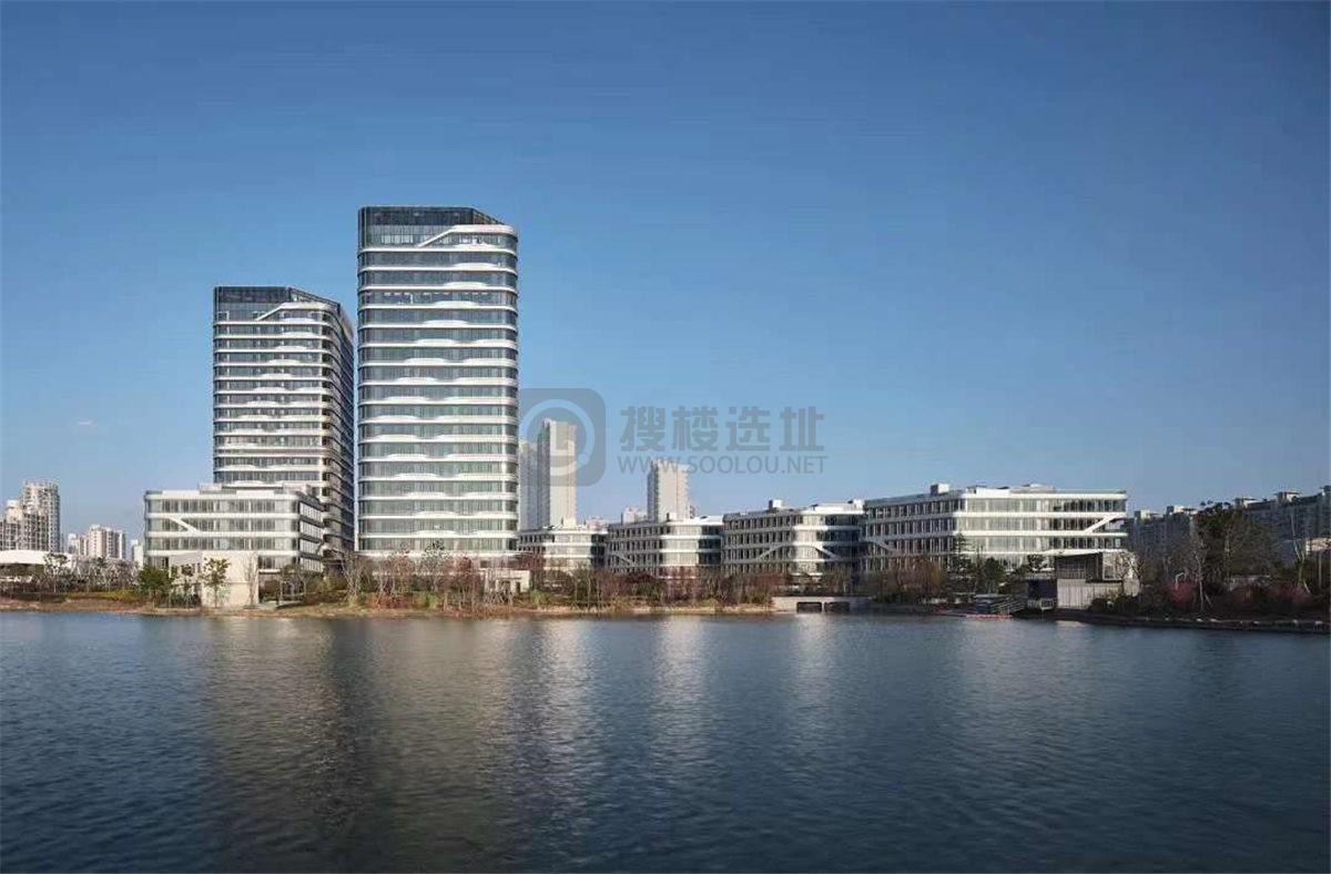 生态办公新标杆：深度解析上海万源城开中心写字楼租赁价值