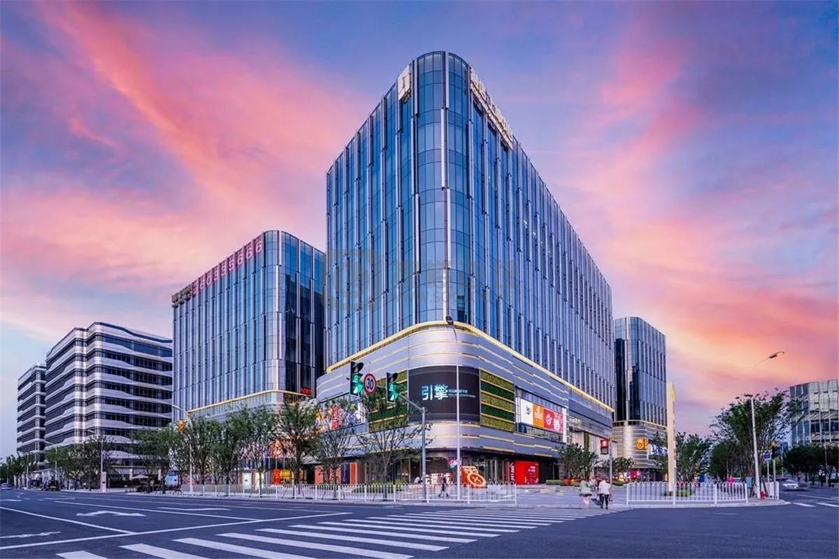 入驻大虹桥核心区：融信·上坤中心全解读，一座融合商业、文化与酒店的TOD范本