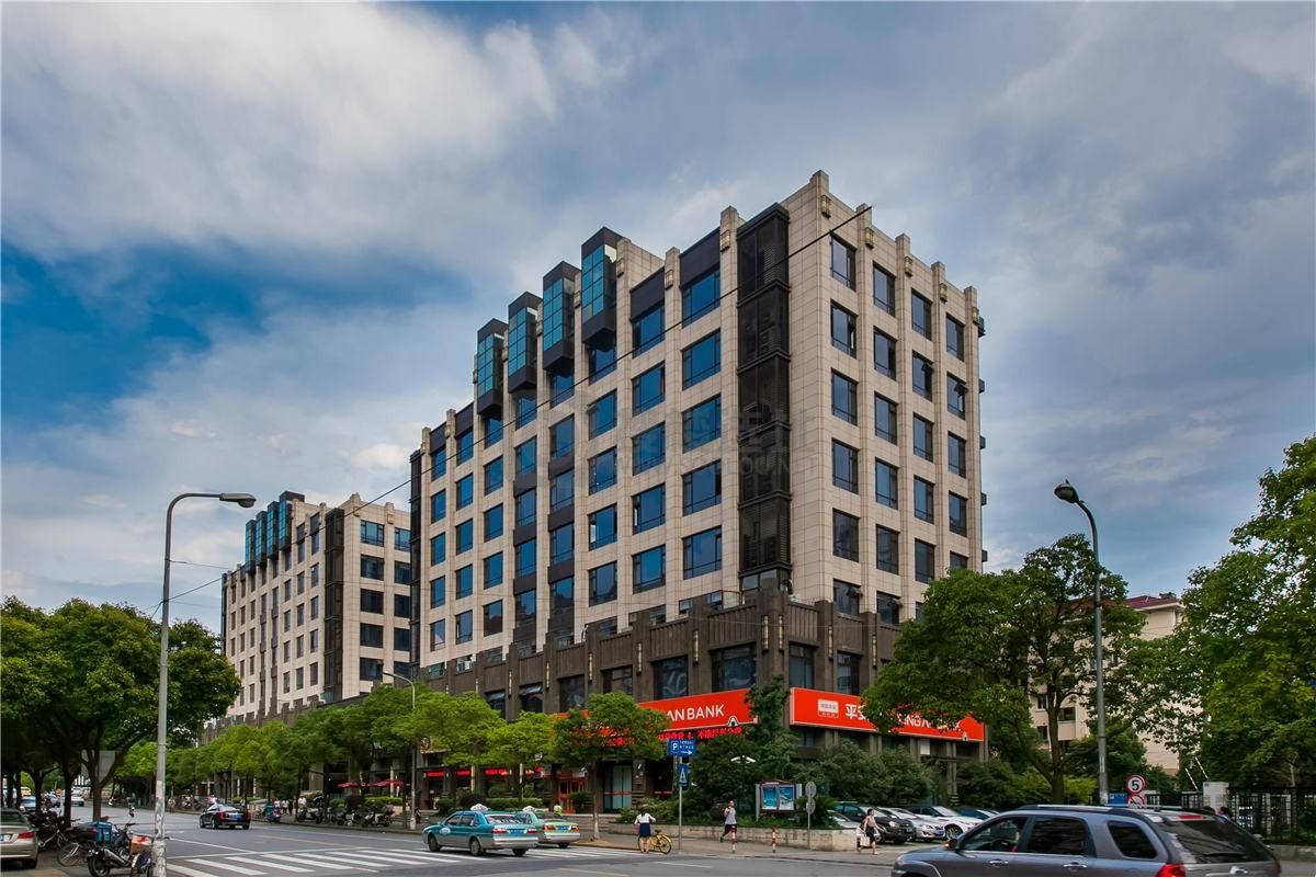 地铁口百米直达！揭秘九歌商务中心高性价比办公空间