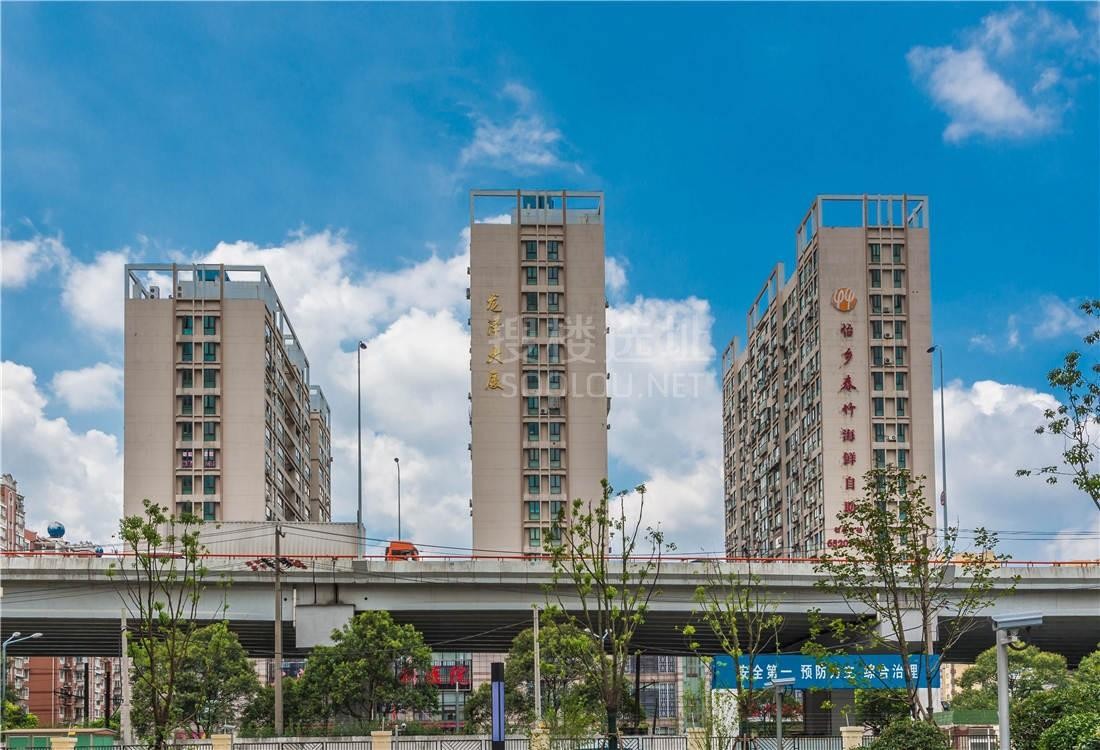 杨浦区龙泽大厦：交通枢纽上的商务新领地