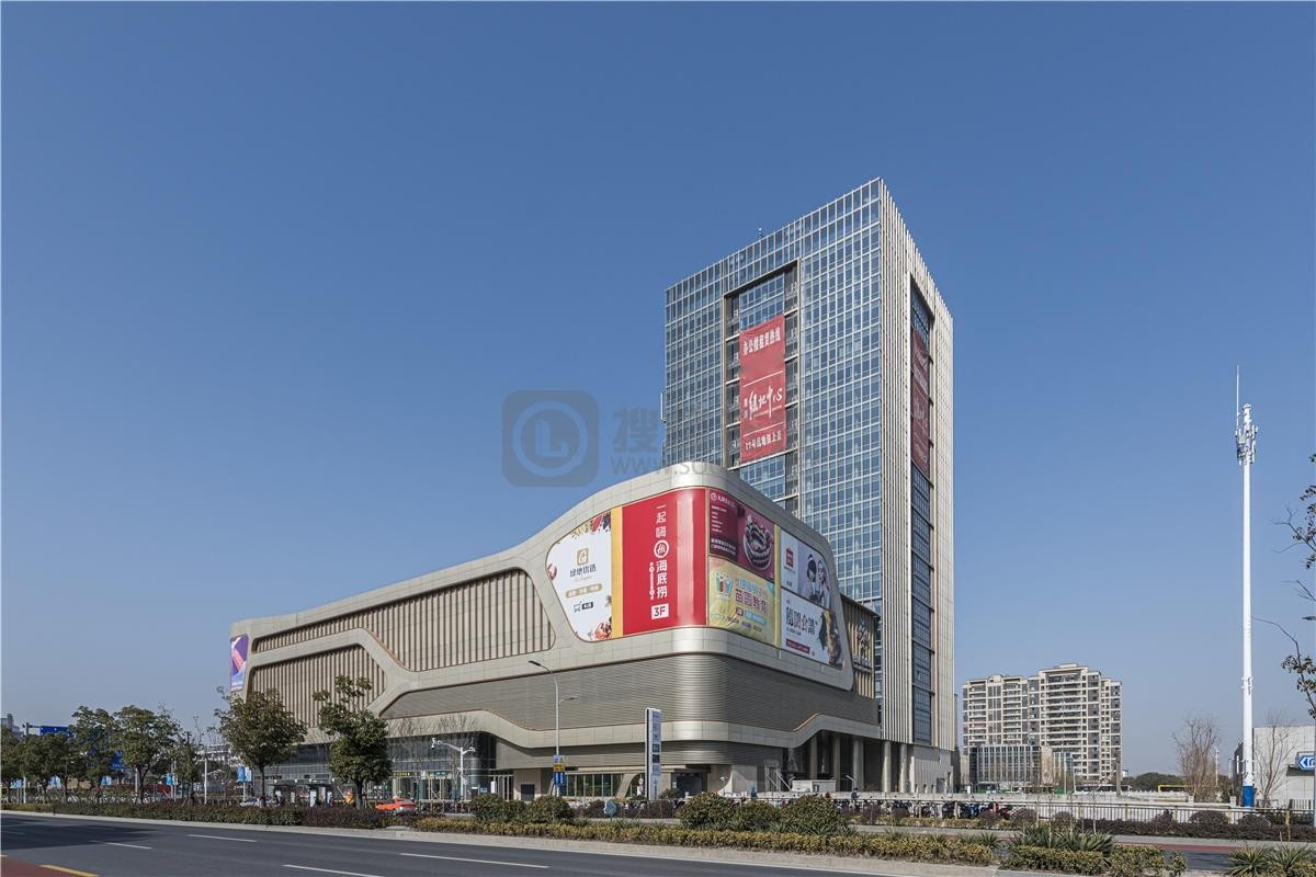 上海青浦绿地中心楼盘详解：轨交枢纽上的商务引擎，赋能企业高效发展