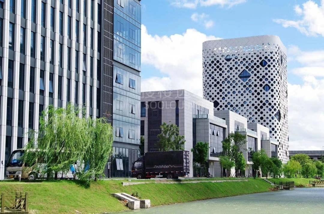 【企业选址】​虹桥枢纽核心，e通世界华新园——您的企业总部理想之选