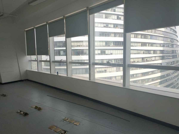 望京SOHO精装修442平正对电梯采光好写字楼出租__业主直租400-087-7868