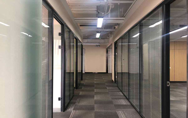 光华路soho300平米,精装修带家具,...写字楼出租__业主直租400-087-7868
