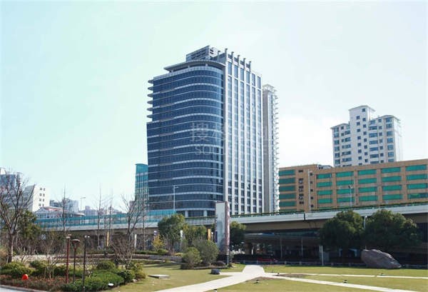 龙峰大厦写字楼出租_长宁延安西路甲级写字楼_业主直租400-087-7868