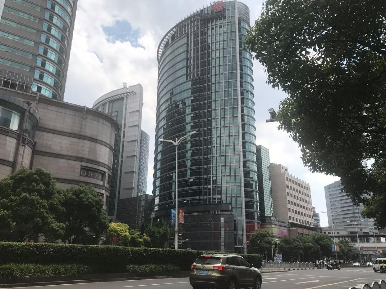 联通大厦写字楼出租_长宁中山公园5G智慧楼宇甲级写字楼_业主直租400-087-7868