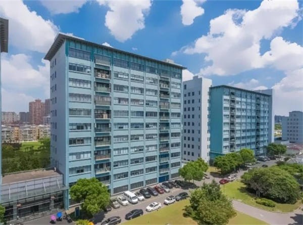 新汇园写字楼出租：钦州北路1122号创意园区，LOFT 5.4米挑高空间