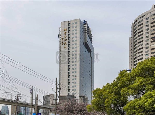 明申中心大厦写字楼出租：凯旋路3131号甲级智能化，120米徐家汇地标