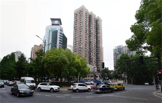 裕华大厦写字楼出租：肇嘉浜路366号乙级写字楼，9号线嘉善路站性价比之选