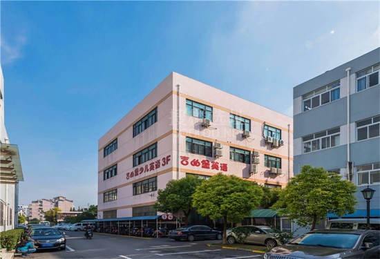 香樟园写字楼出租：东兰路248号低密度商务园区，地铁12号线虹梅路站398米