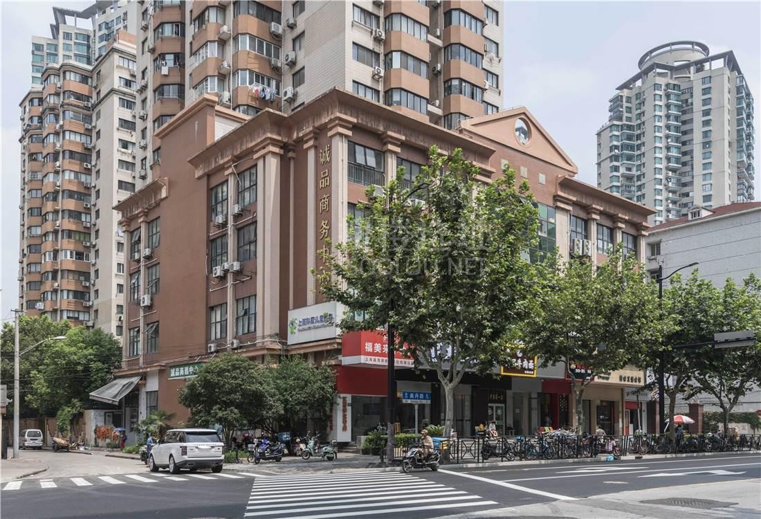诚品商务中心写字楼出租：南丹路191号高性价比小型写字楼，宜山路站5分钟
